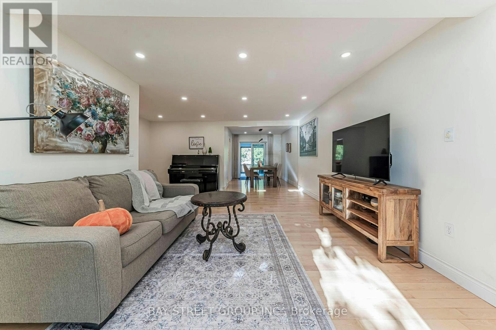 1111 Kent Avenue, Oakville, ON, L6H 1Z9