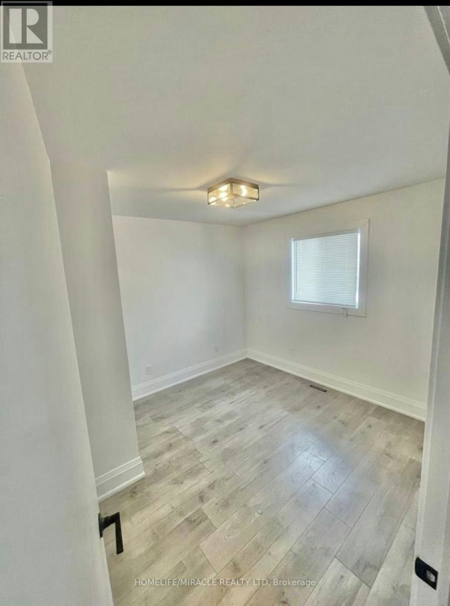21 Ecclestone Drive, Brampton, ON, L6X 3N7 - 9