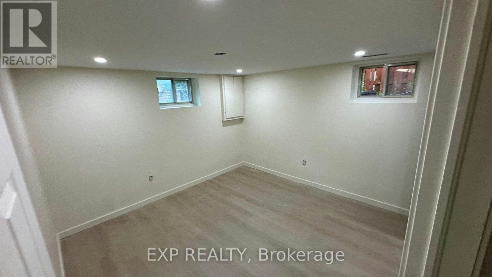 1336 Avenue T Avenue, Ottawa, ON, K1G 0C6 - 5