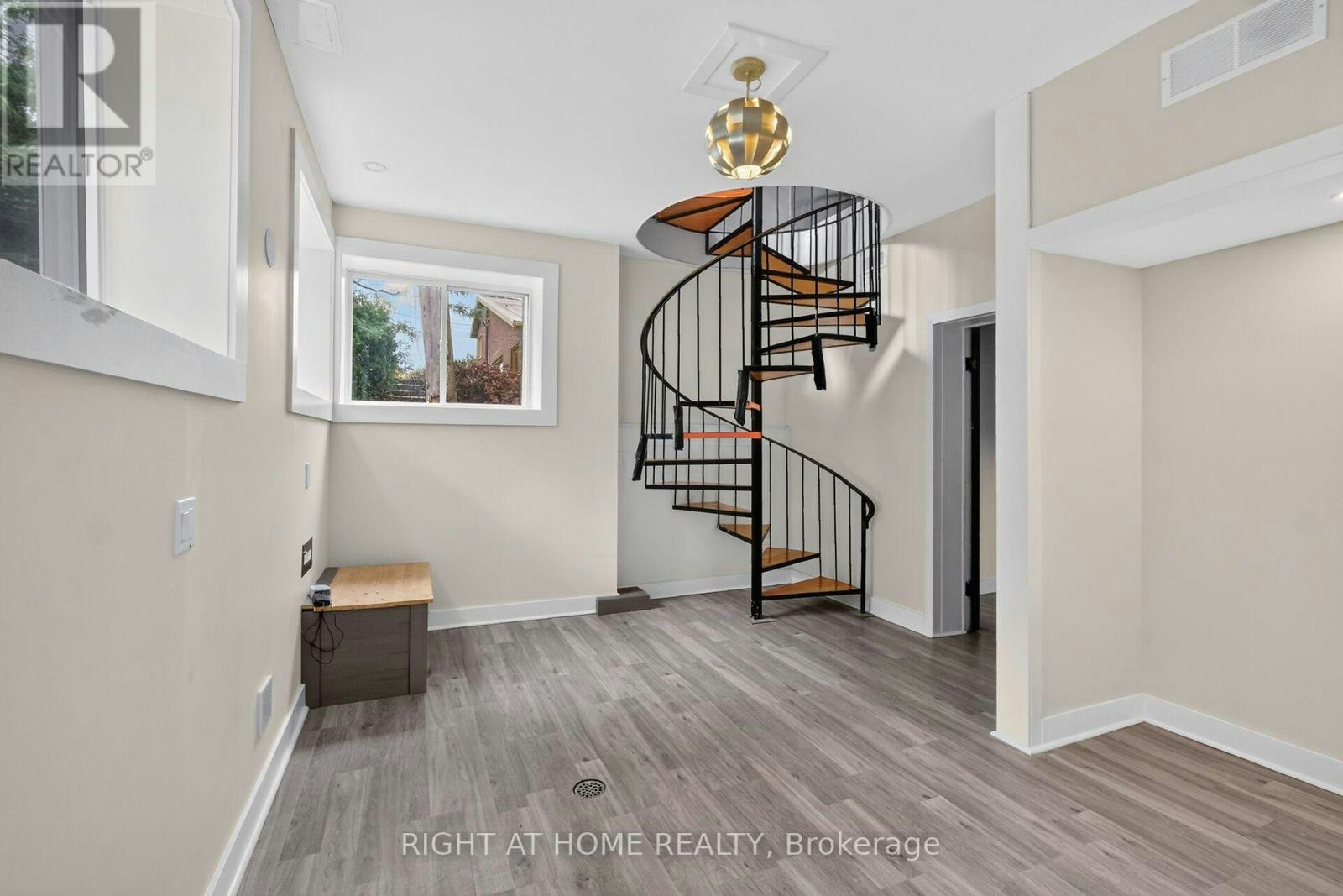 1478 Orchard Ave Orchard Avenue, Ottawa, ON, K1H 7C7 - 27