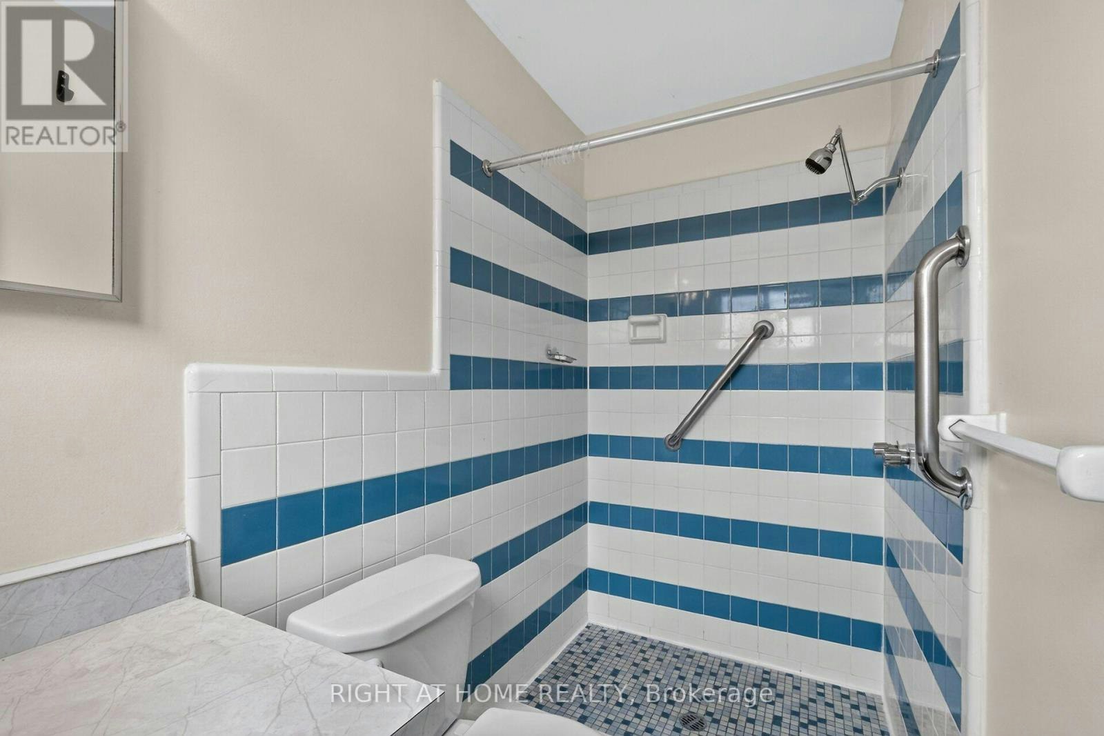 1478 Orchard Ave Orchard Avenue, Ottawa, ON, K1H 7C7 - 18