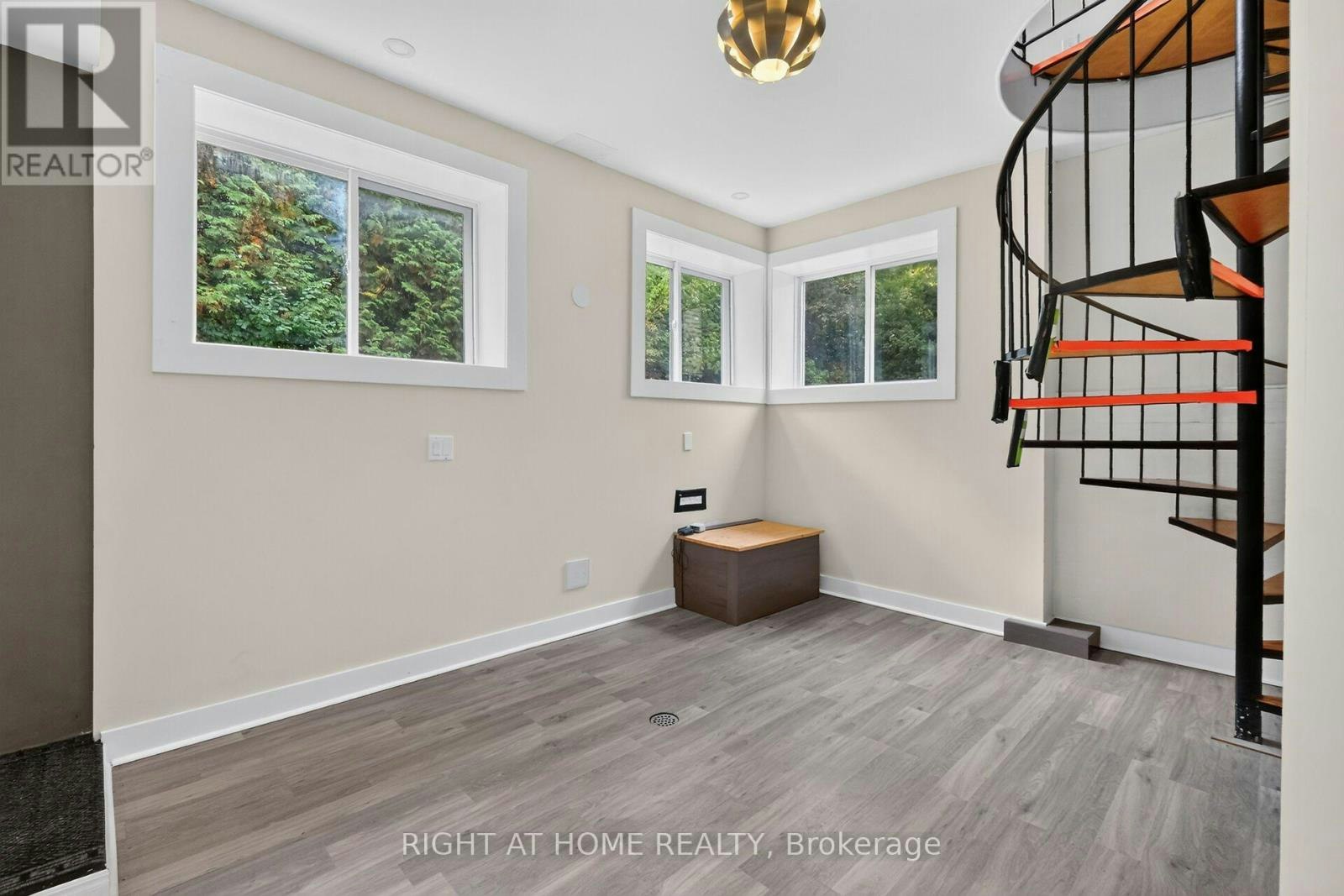 1478 Orchard Ave Orchard Avenue, Ottawa, ON, K1H 7C7 - 29