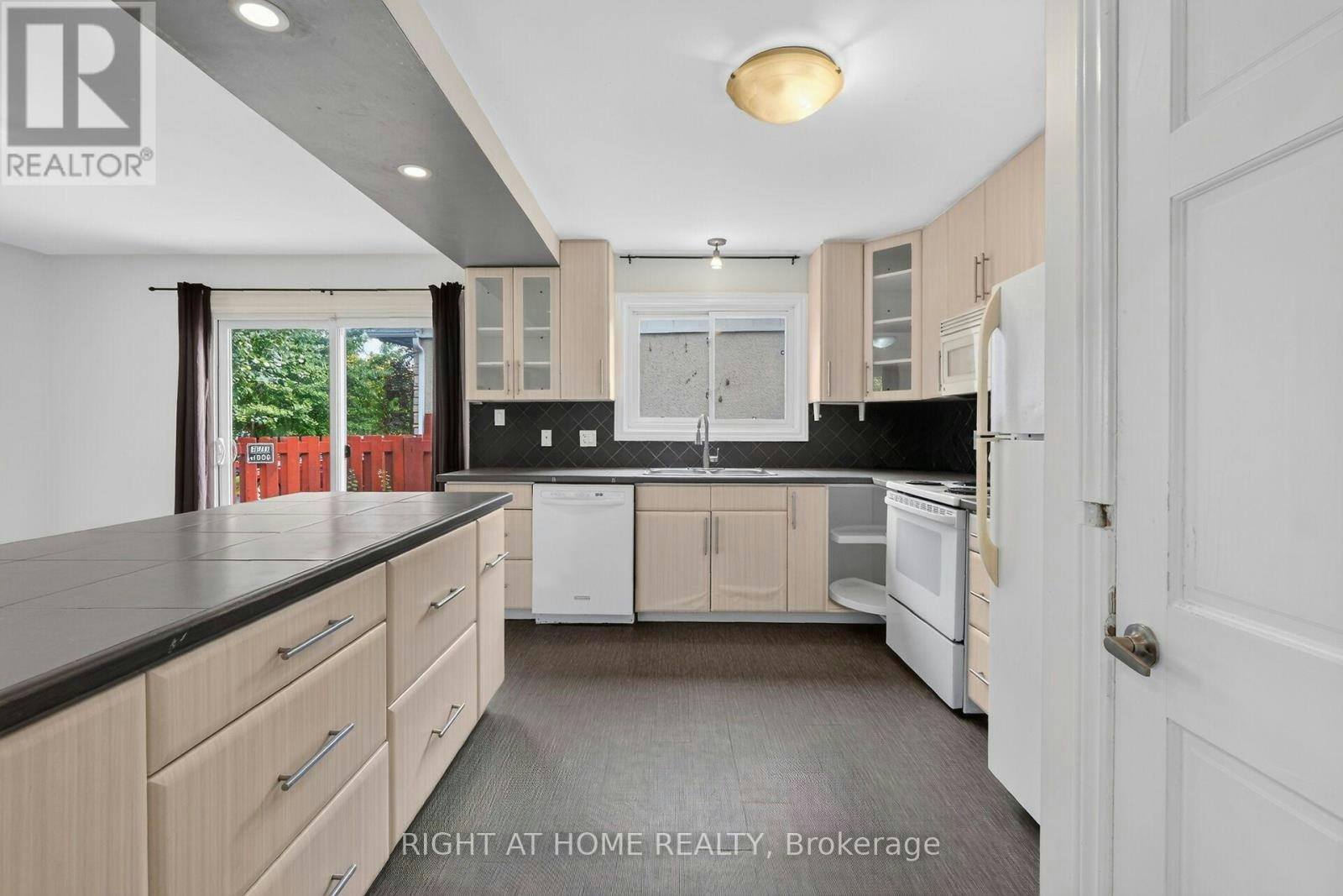 1478 Orchard Ave Orchard Avenue, Ottawa, ON, K1H 7C7 - 6