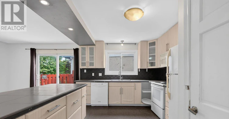 1478 Orchard Ave Orchard Avenue, Ottawa, ON, K1H 7C7 - 6