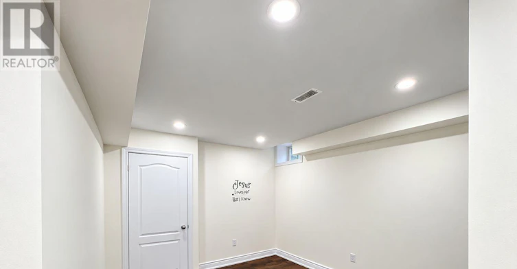 7 Aquilina Court, Ajax, ON, L1Z 0E5 - 12