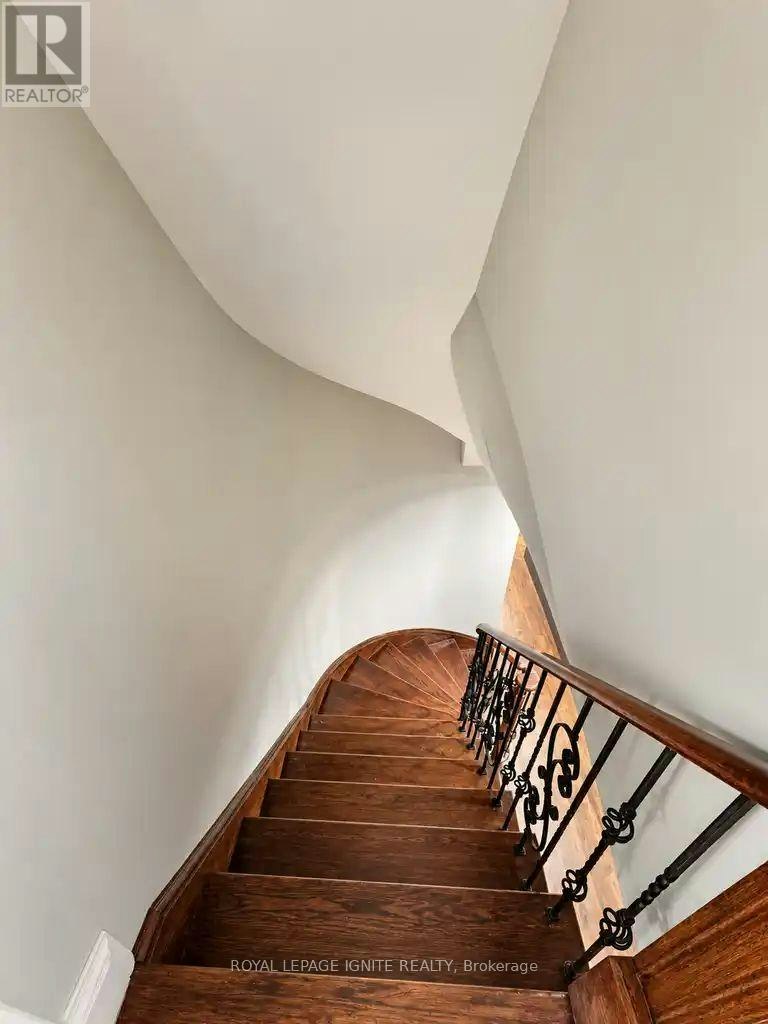 7 Aquilina Court, Ajax, ON, L1Z 0E5 - 2