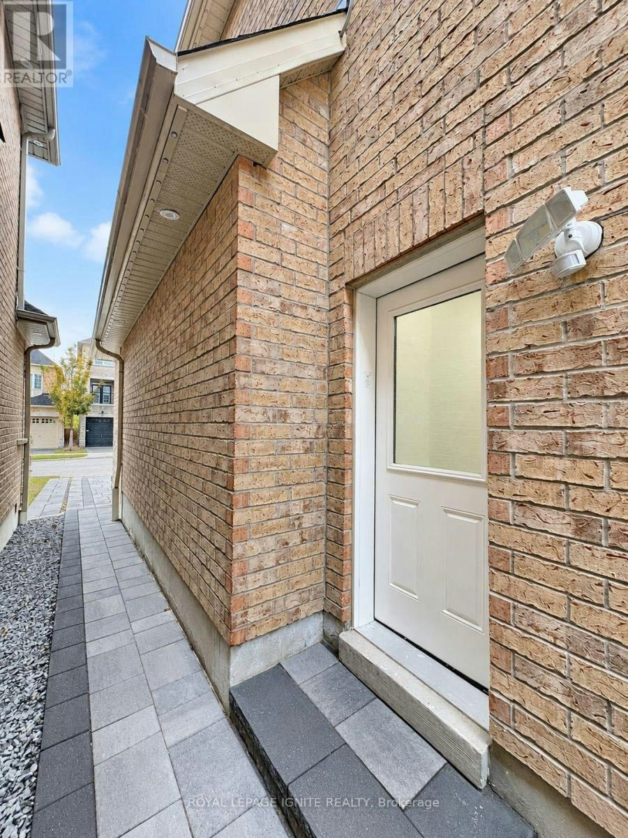 7 Aquilina Court, Ajax, ON, L1Z 0E5 - 6