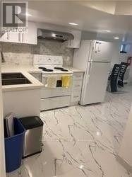 ST-125 Maitland Street, Toronto, ON, M4Y 1E5 - 2