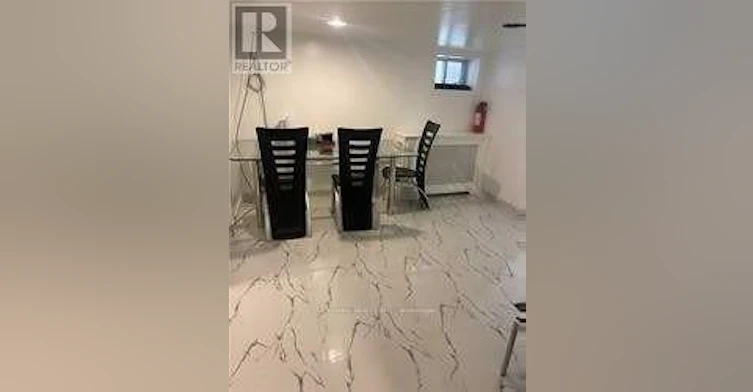 ST-125 Maitland Street, Toronto, ON, M4Y 1E5 - 3