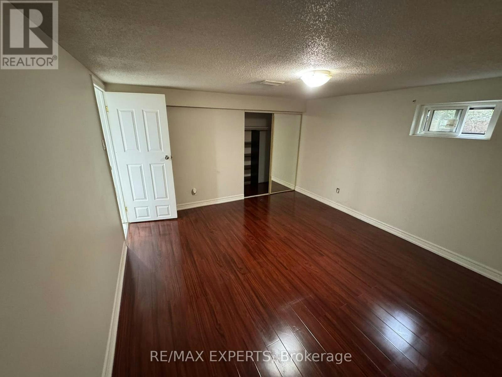 16 Bridgenorth Crescent, Toronto, ON, M9V 2M3 - 21