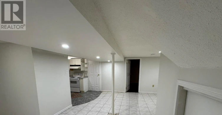 16 Bridgenorth Crescent, Toronto, ON, M9V 2M3 - 14