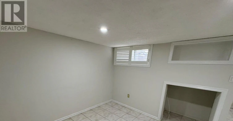 16 Bridgenorth Crescent, Toronto, ON, M9V 2M3 - 13