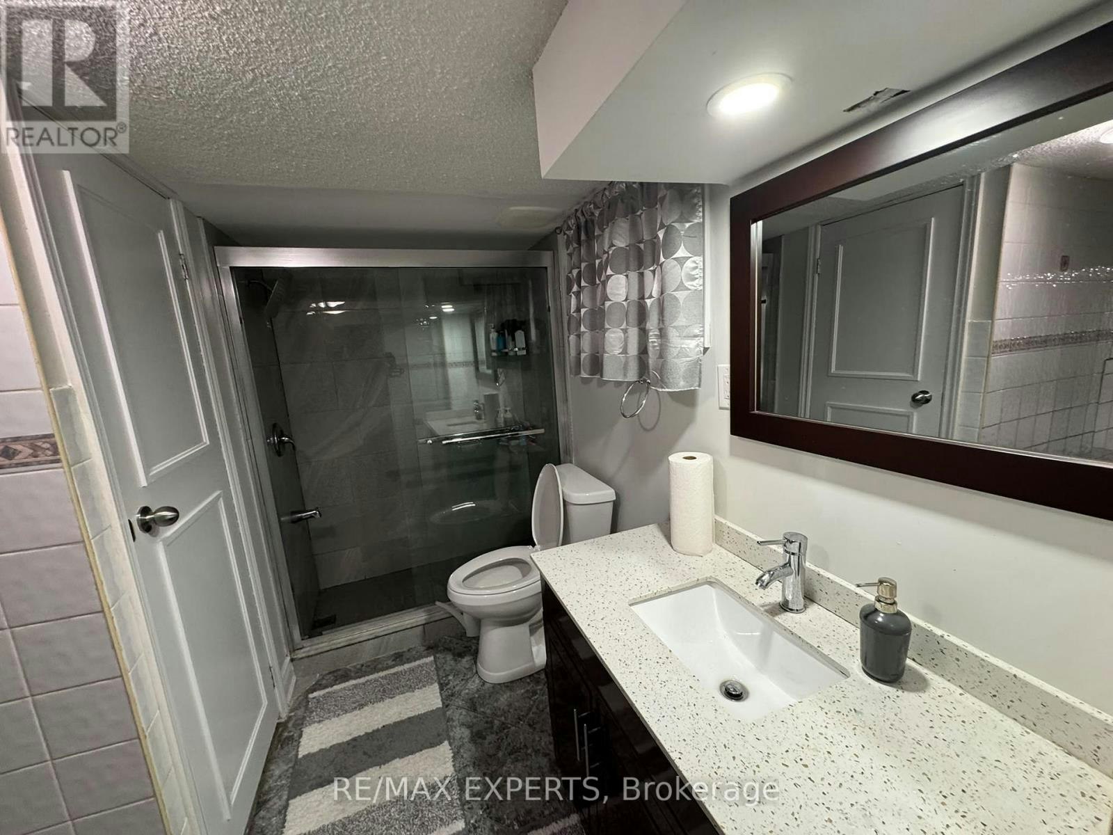 16 Bridgenorth Crescent, Toronto, ON, M9V 2M3 - 24