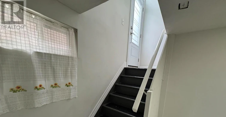 16 Bridgenorth Crescent, Toronto, ON, M9V 2M3 - 29