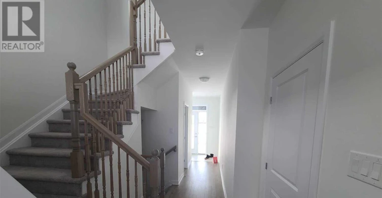 231 Clonrush Way, Ottawa, ON, K2T 0L3 - 2