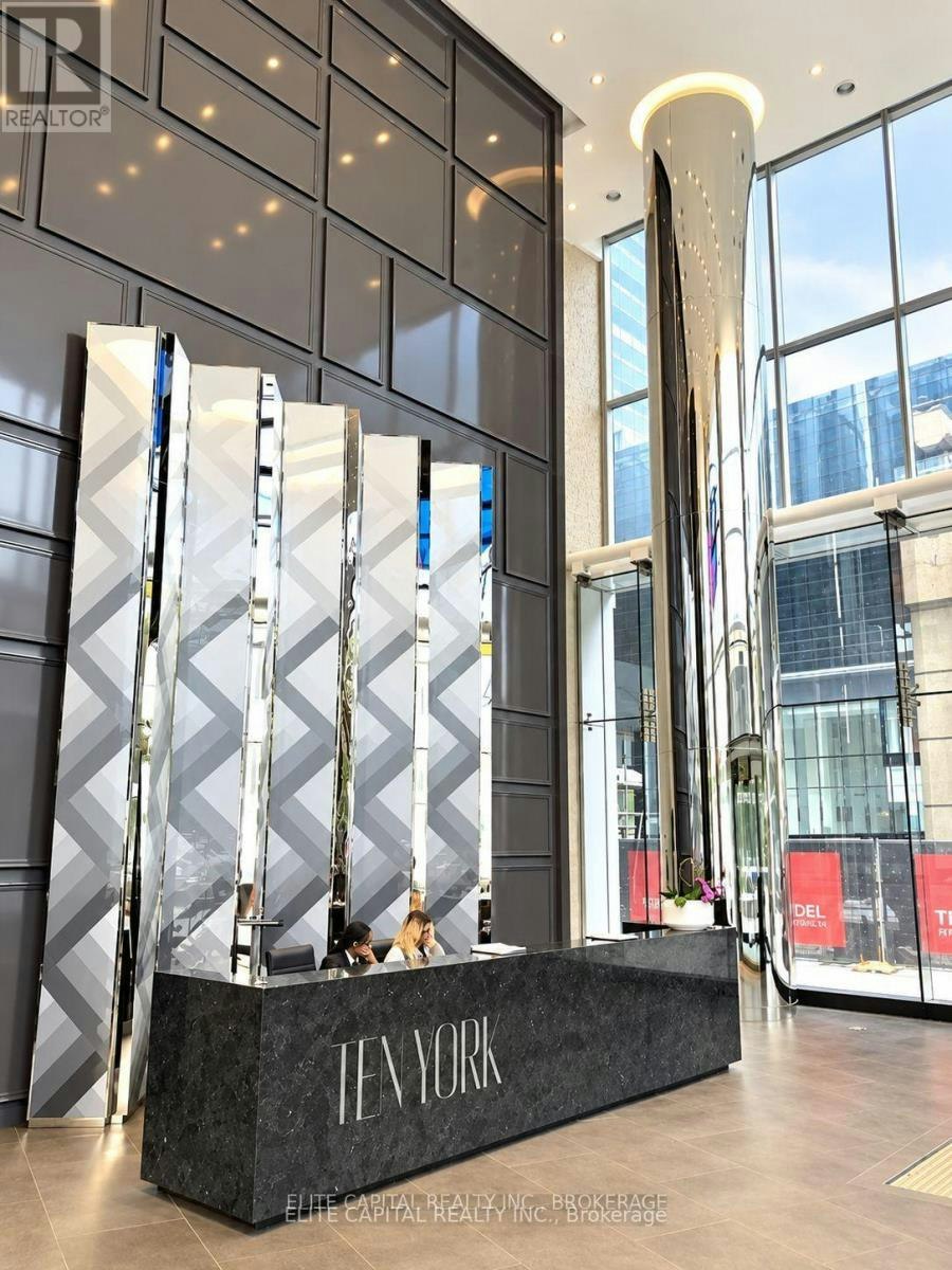 3813-10 York Street, Toronto, ON, M5J 2Z2 - 11