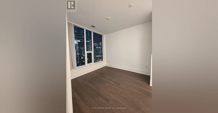 3813-10 York Street, Toronto, ON, M5J 2Z2 - 6