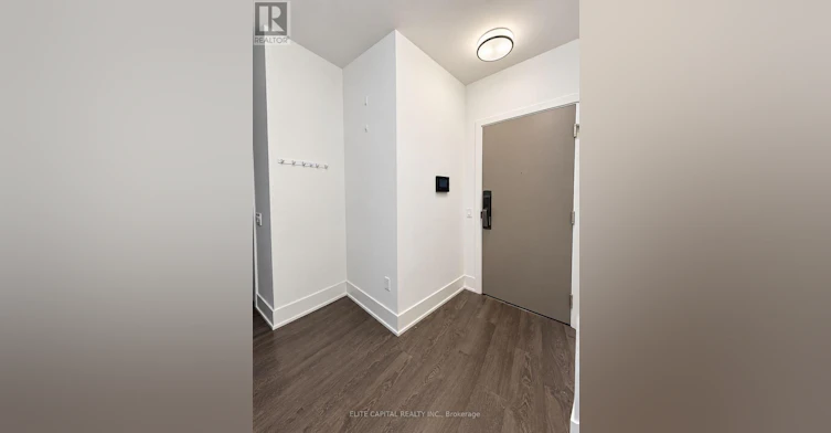 3813-10 York Street, Toronto, ON, M5J 2Z2 - 2