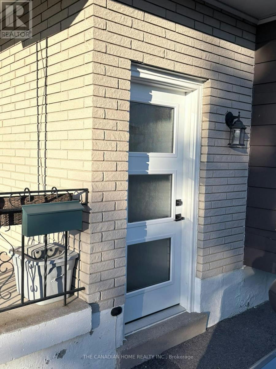 2-63 Champlain Avenue, Hamilton, ON, L8G 2H5
