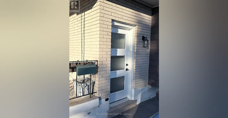 2-63 Champlain Avenue, Hamilton, ON, L8G 2H5