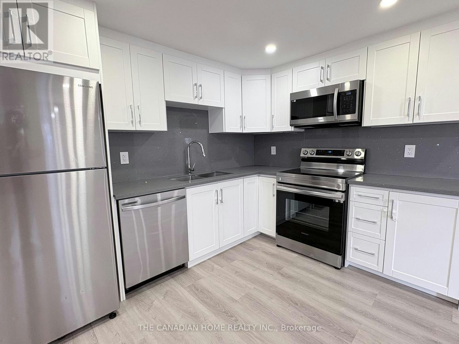 2-63 Champlain Avenue, Hamilton, ON, L8G 2H5 - 2