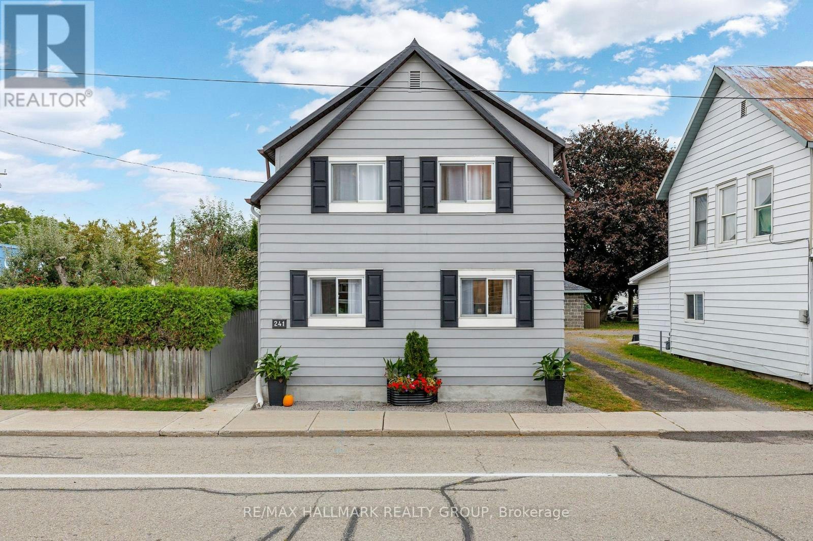 241 Lewis Street E, Cardinal, ON, K0E 1E0