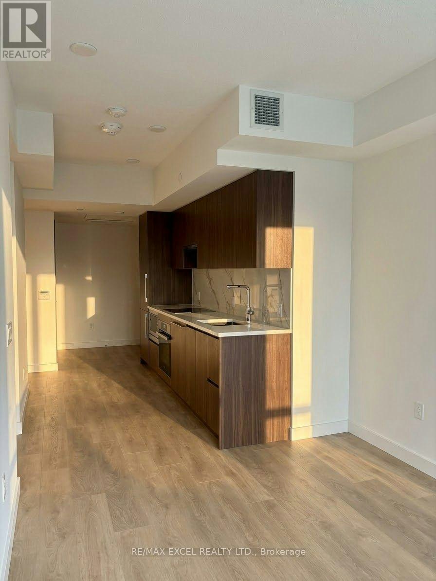 627-3 Concord Cityplace Way, Toronto, ON, M5V 0X4 - 5