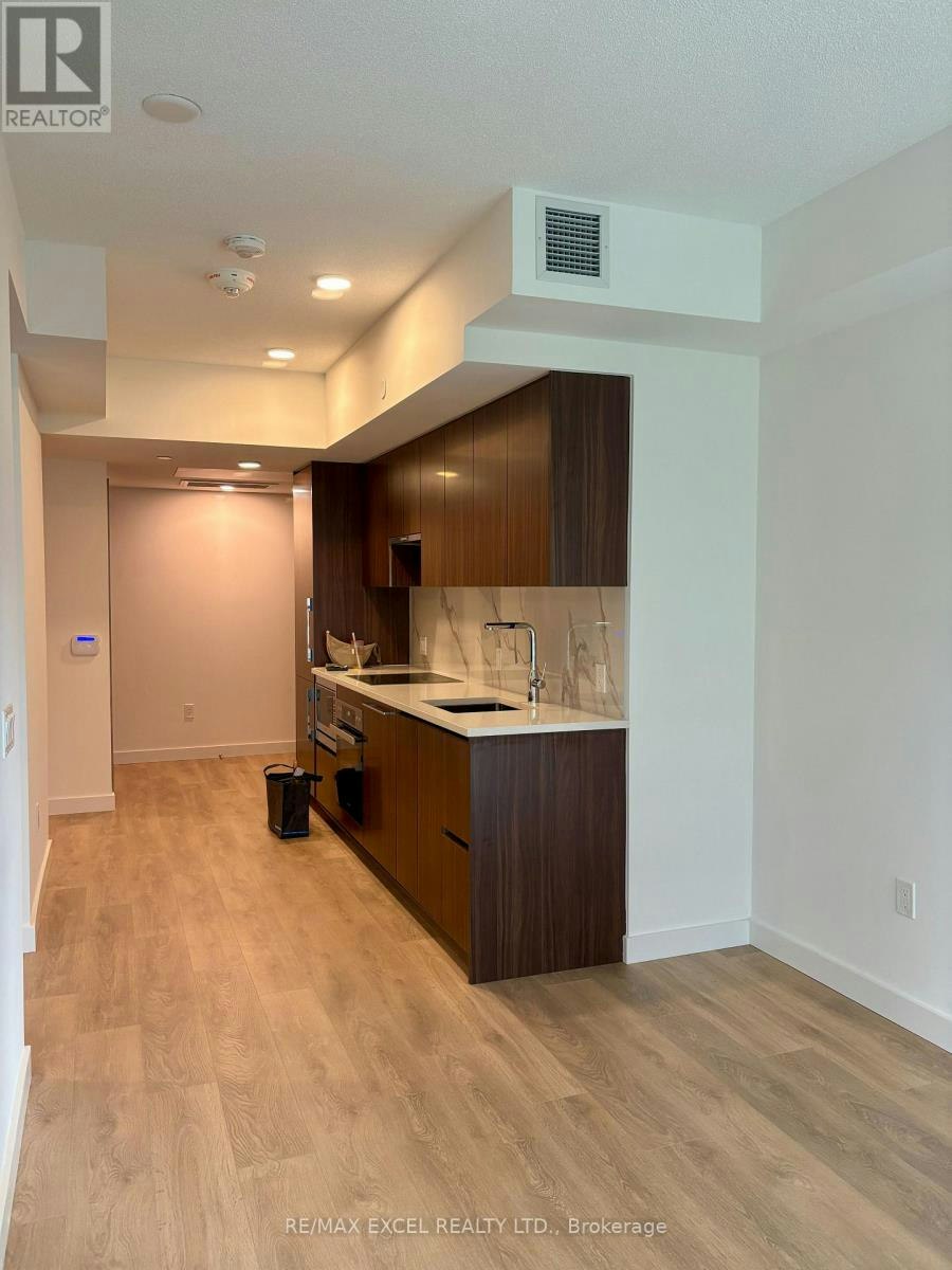 627-3 Concord Cityplace Way, Toronto, ON, M5V 0X4 - 6