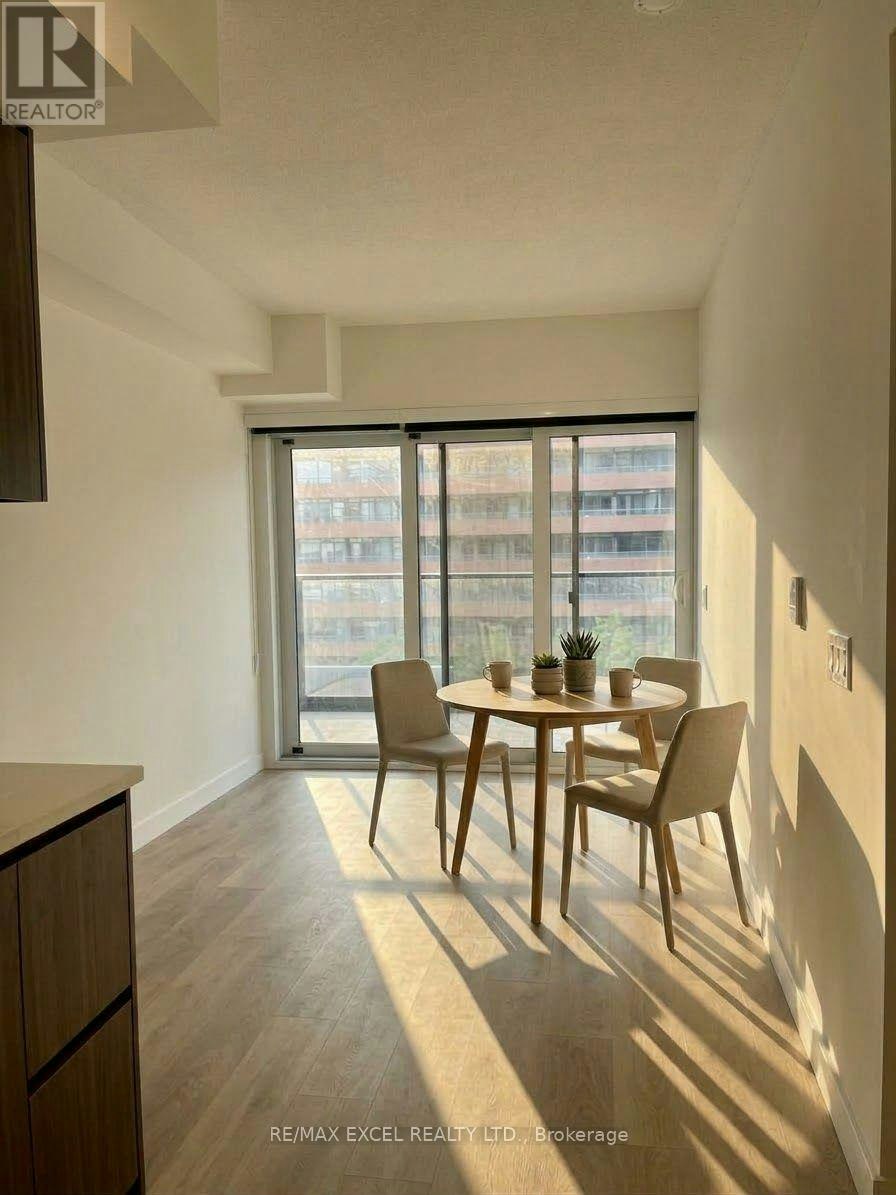 627-3 Concord Cityplace Way, Toronto, ON, M5V 0X4 - 2