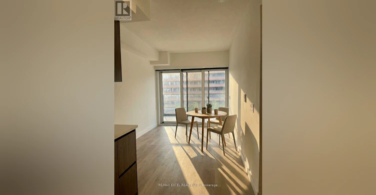 627-3 Concord Cityplace Way, Toronto, ON, M5V 0X4 - 2