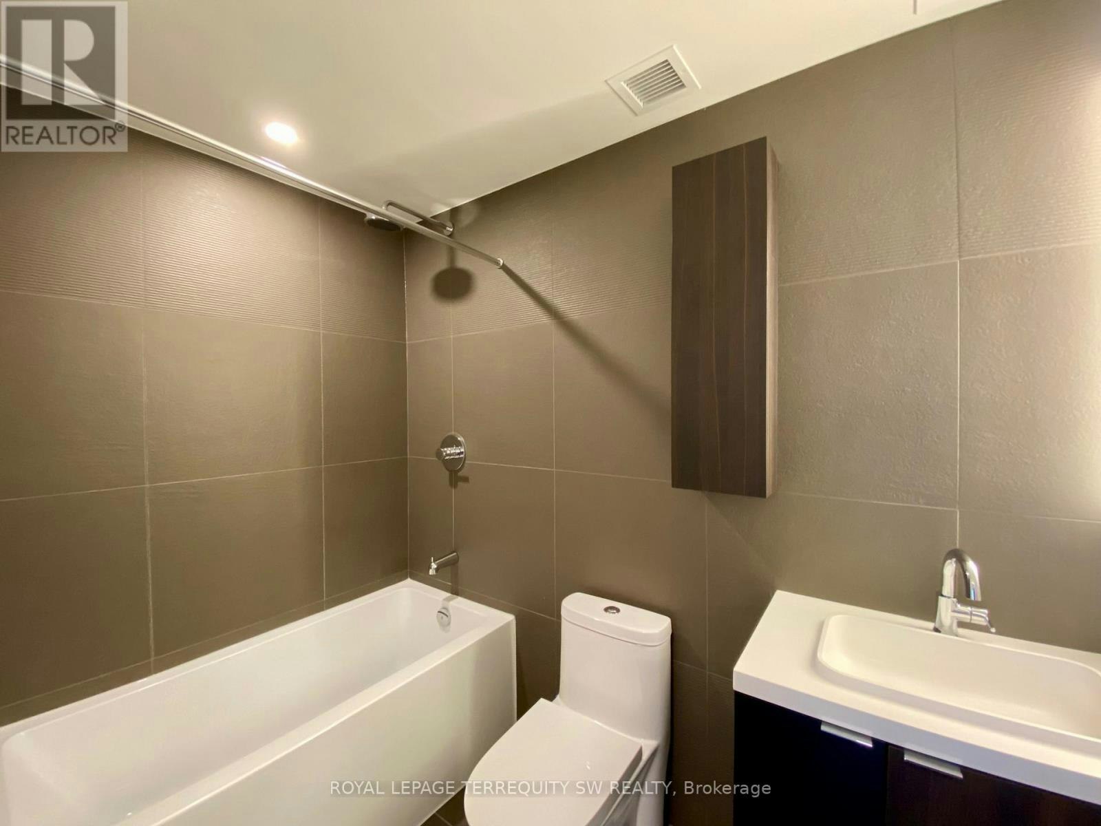 3306-15 Mercer Street, Toronto, ON, M5V 0T8 - 11