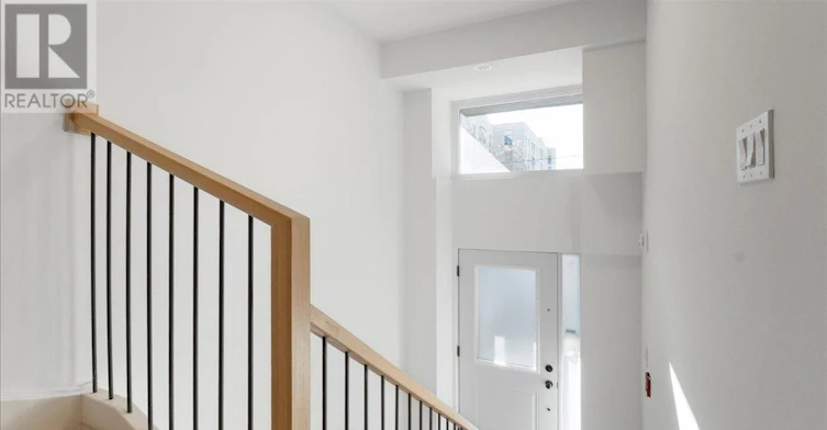 7-200 Railway Engine House Way, Whitby, ON, L1N 0P7 - 4