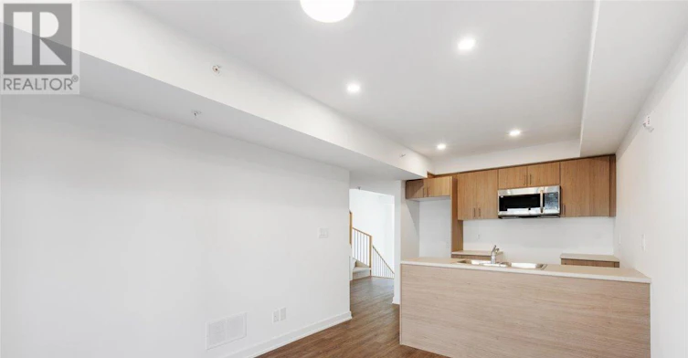 7-200 Railway Engine House Way, Whitby, ON, L1N 0P7 - 20