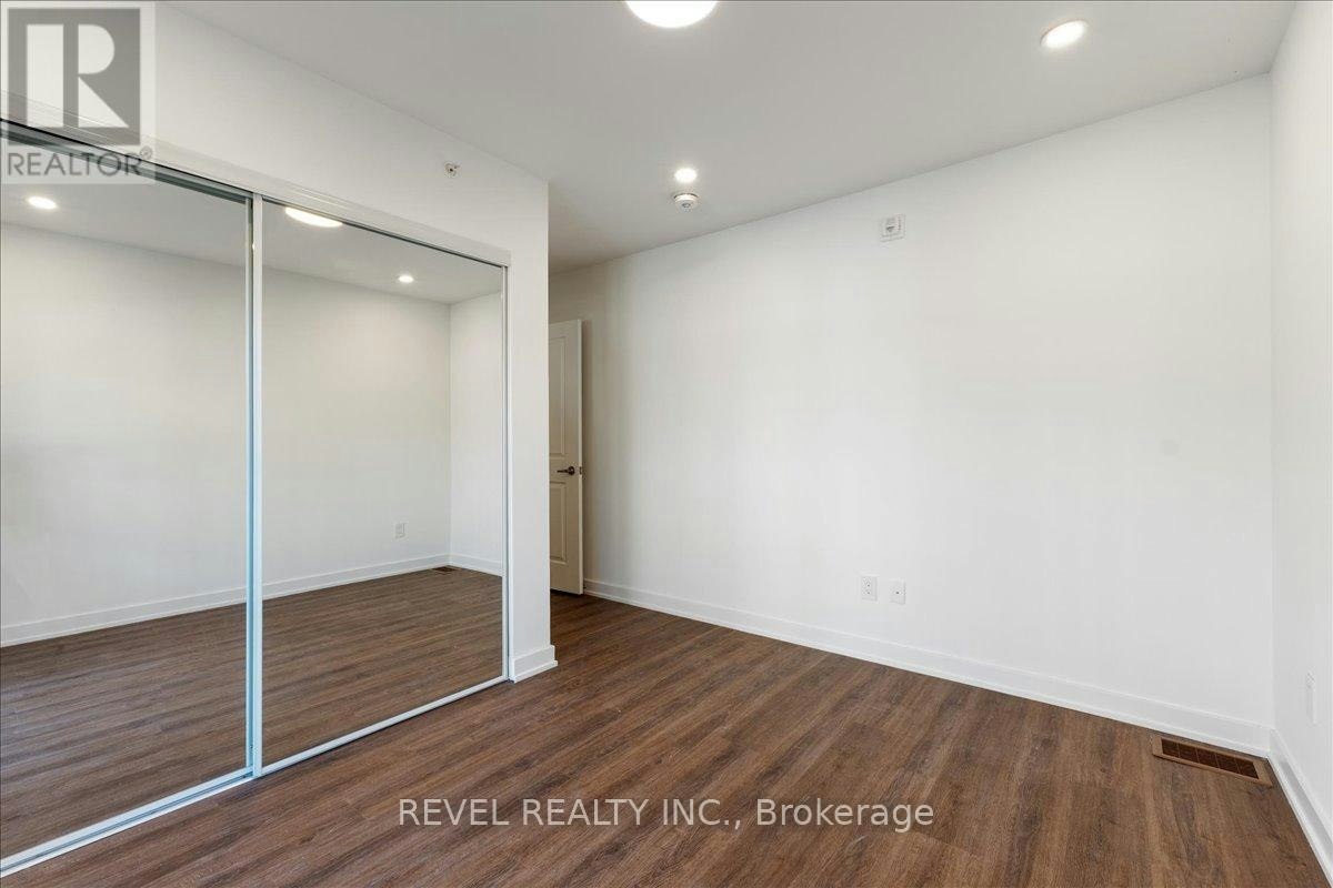 7-200 Railway Engine House Way, Whitby, ON, L1N 0P7 - 28