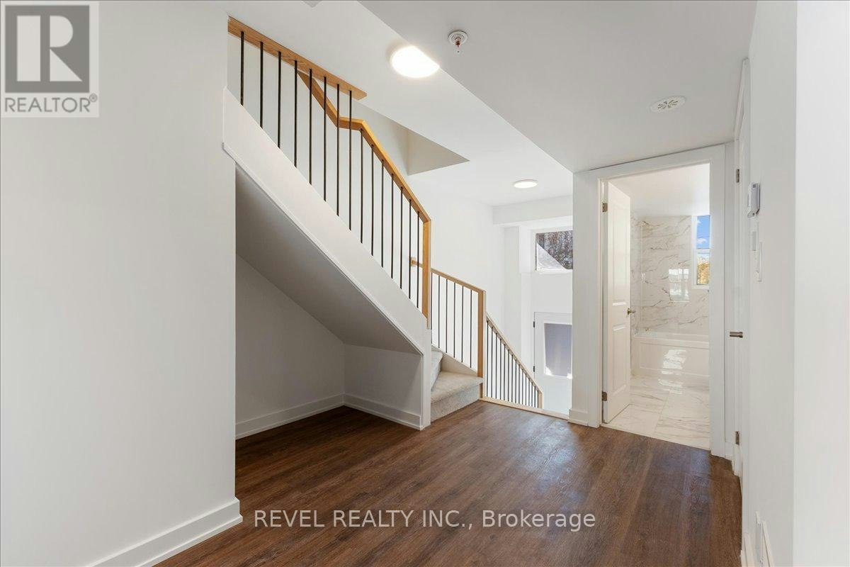 7-200 Railway Engine House Way, Whitby, ON, L1N 0P7 - 8