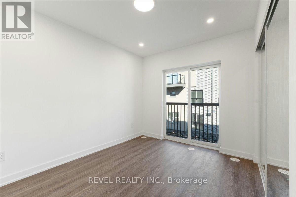 7-200 Railway Engine House Way, Whitby, ON, L1N 0P7 - 26