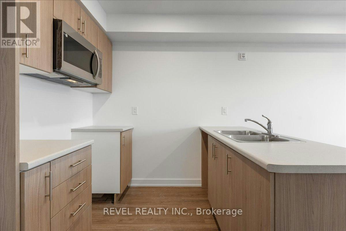 7-200 Railway Engine House Way, Whitby, ON, L1N 0P7 - 13
