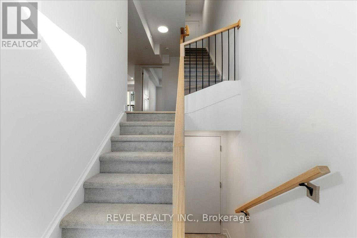7-200 Railway Engine House Way, Whitby, ON, L1N 0P7 - 5