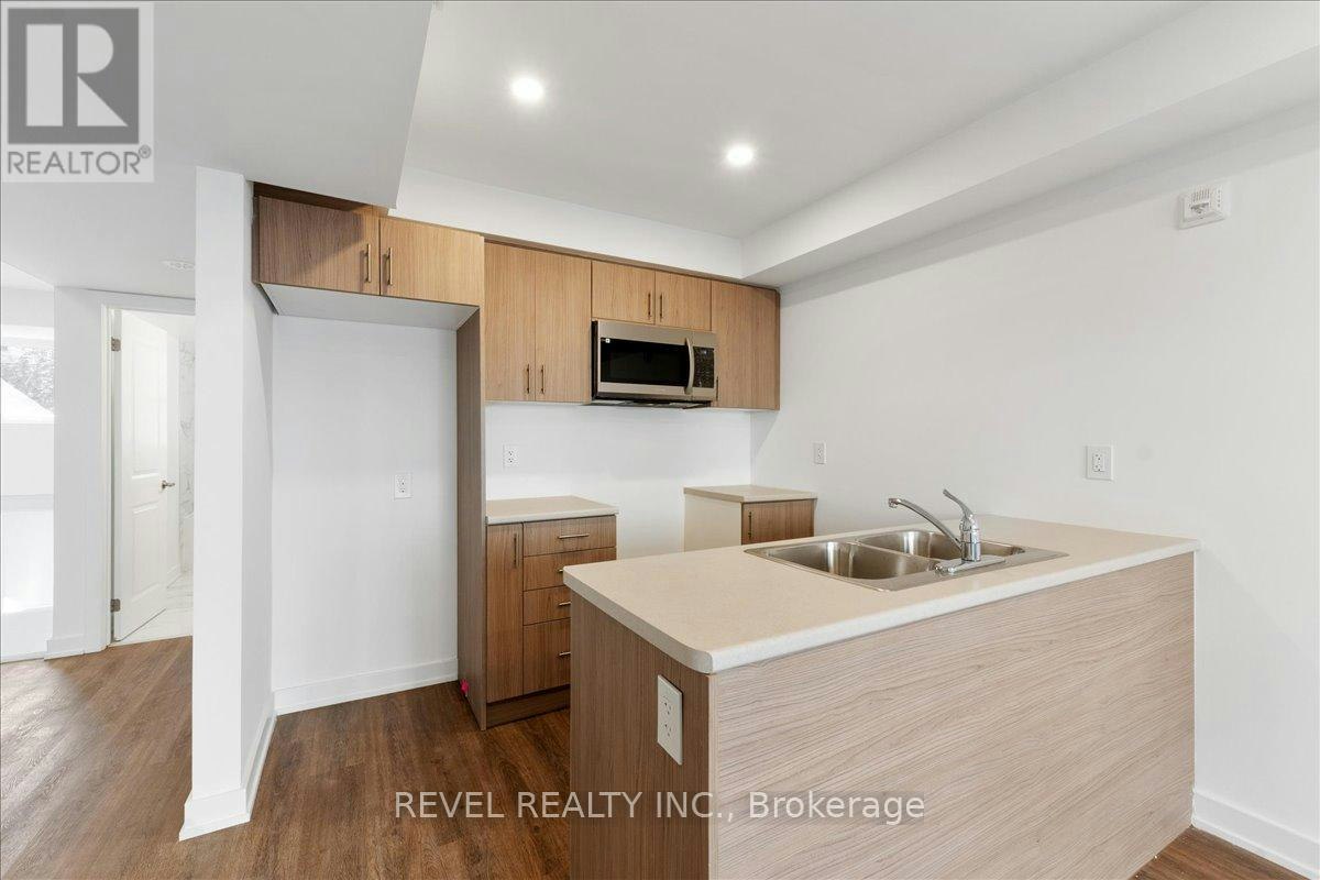 7-200 Railway Engine House Way, Whitby, ON, L1N 0P7 - 11