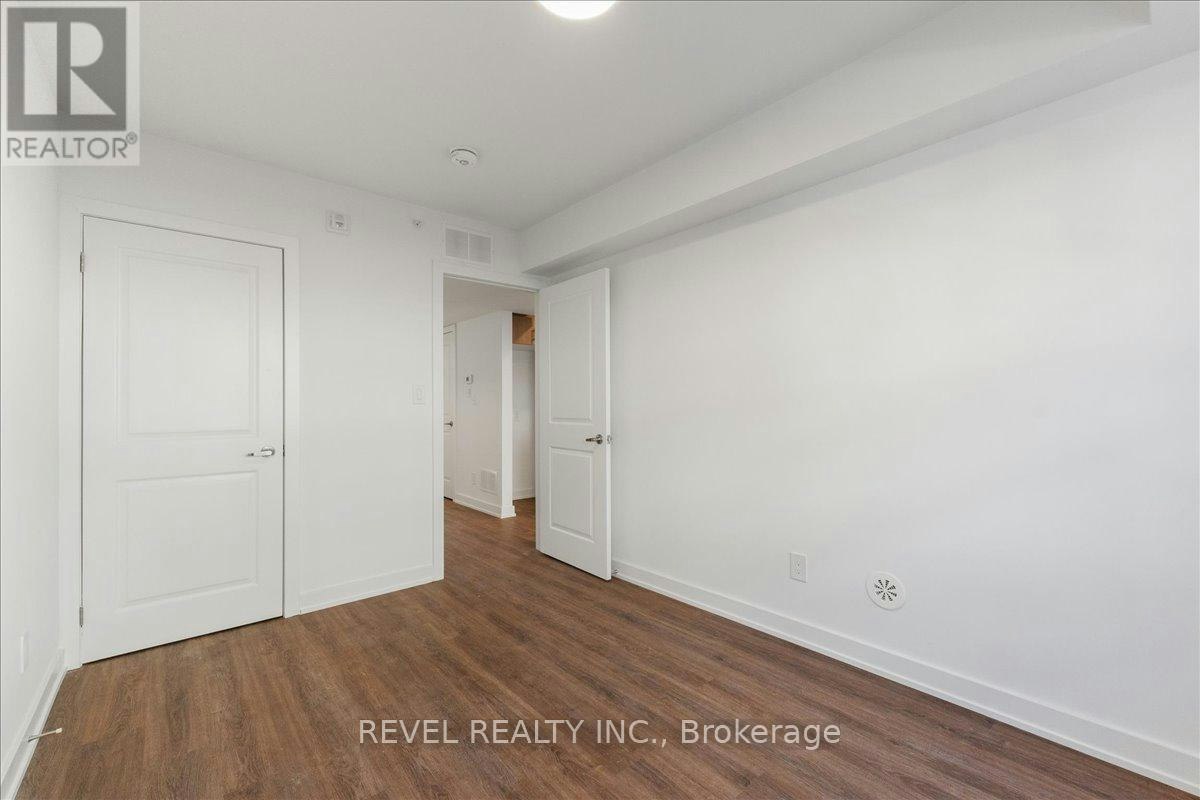 7-200 Railway Engine House Way, Whitby, ON, L1N 0P7 - 24