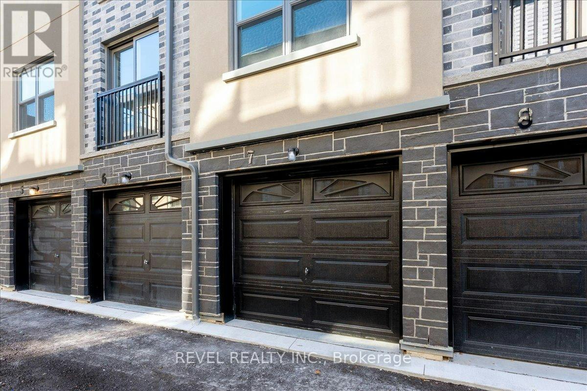 7-200 Railway Engine House Way, Whitby, ON, L1N 0P7 - 33