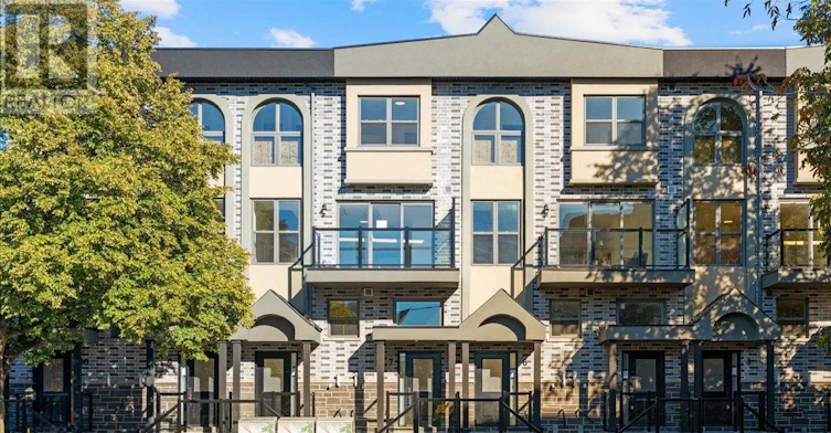 7-200 Railway Engine House Way, Whitby, ON, L1N 0P7