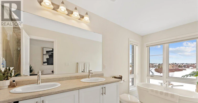 25 Lake Trail Way, Whitby, ON, L1M 0M3 - 14