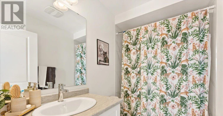 25 Lake Trail Way, Whitby, ON, L1M 0M3 - 17