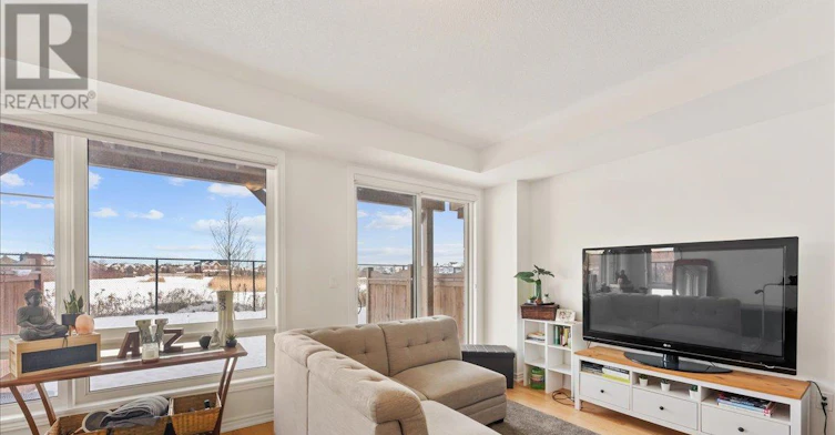 25 Lake Trail Way, Whitby, ON, L1M 0M3 - 4