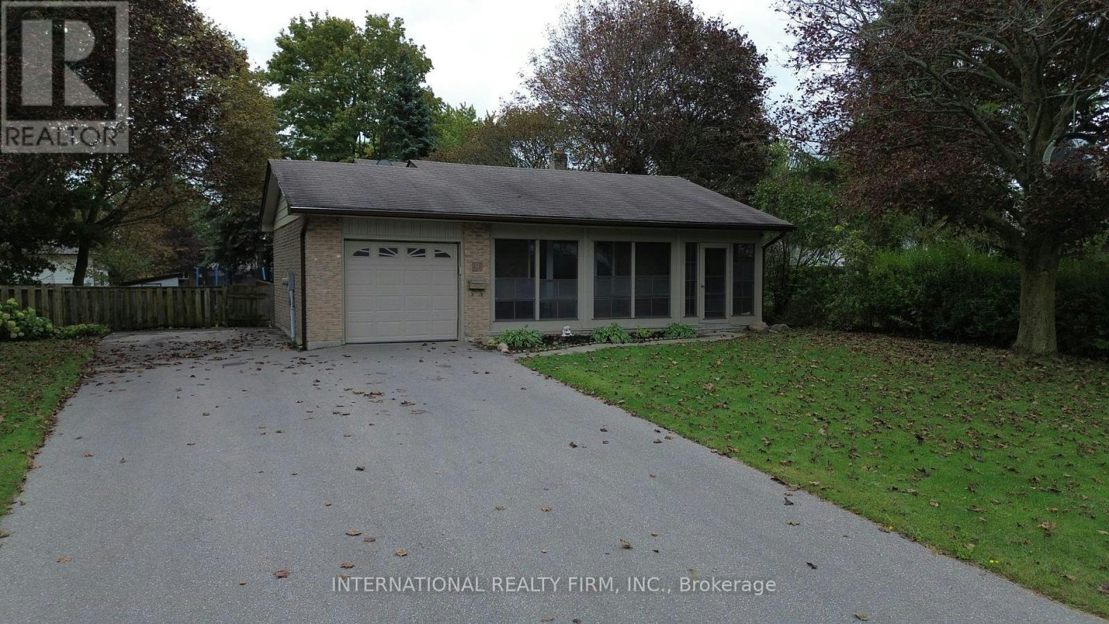 9 Vaughan Avenue, Port Hope, ON, L1A 3Y8