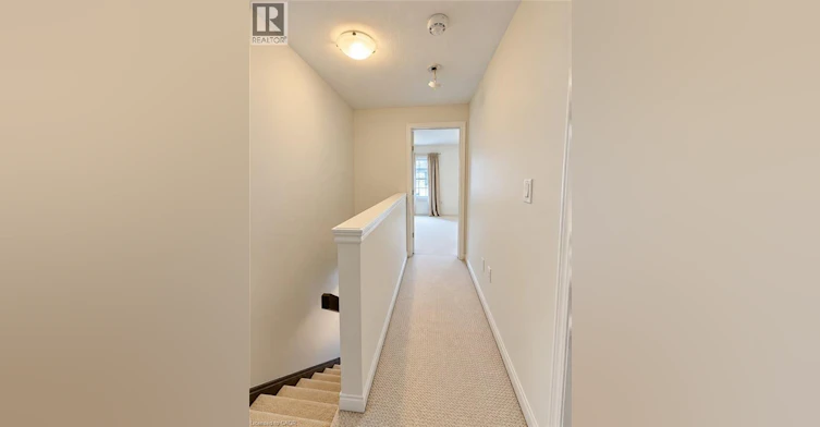 9 Hyde Park Mews, Kitchener, ON, N2H 0B2 - 11