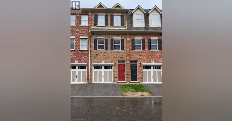 9 Hyde Park Mews, Kitchener, ON, N2H 0B2