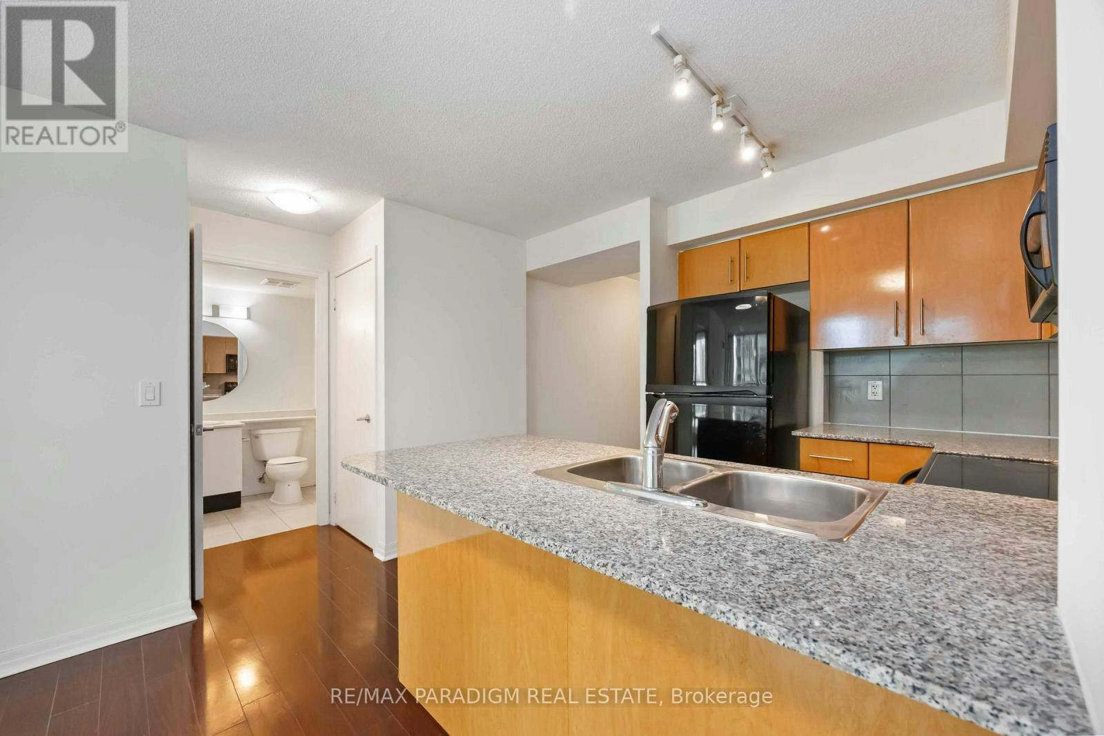 1713-16 Yonge Street, Toronto, ON, M5E 2A1 - 13