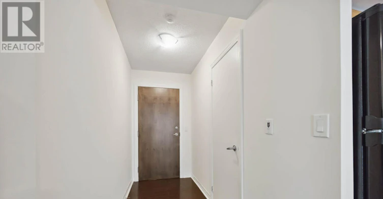 1713-16 Yonge Street, Toronto, ON, M5E 2A1 - 4